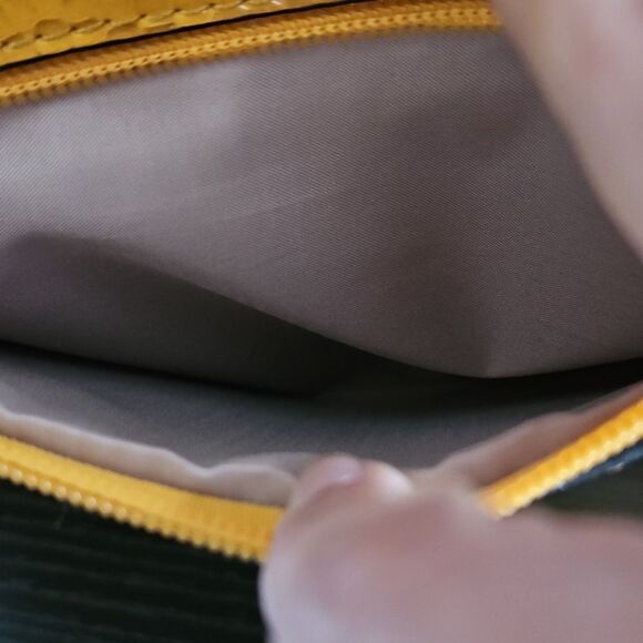 Est 1946 Faux Leather Croc-Embossed Handbag - Picture 6 of 11